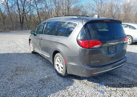 2017 Chrysler Pacifica Touring-L from USA, damaged, VIN 2C4RC1BG8HR511083